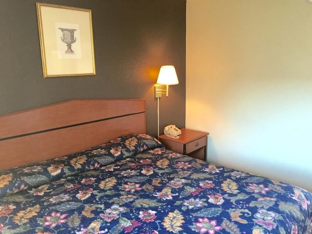 Budget Inn Ταλαχάσι Εξωτερικό φωτογραφία