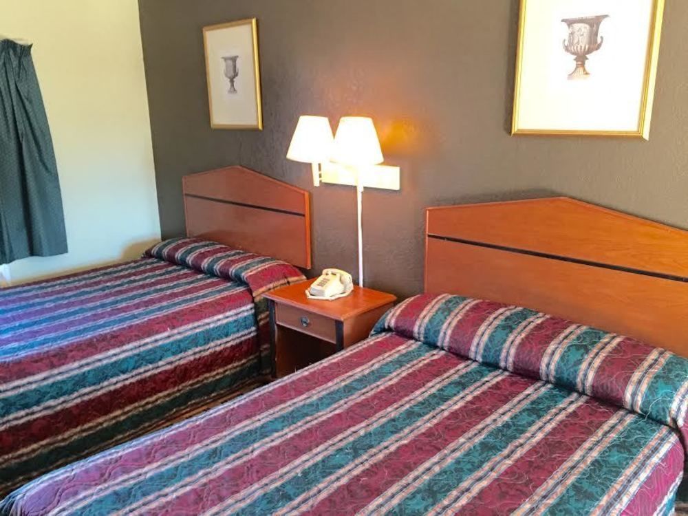 Budget Inn Ταλαχάσι Εξωτερικό φωτογραφία